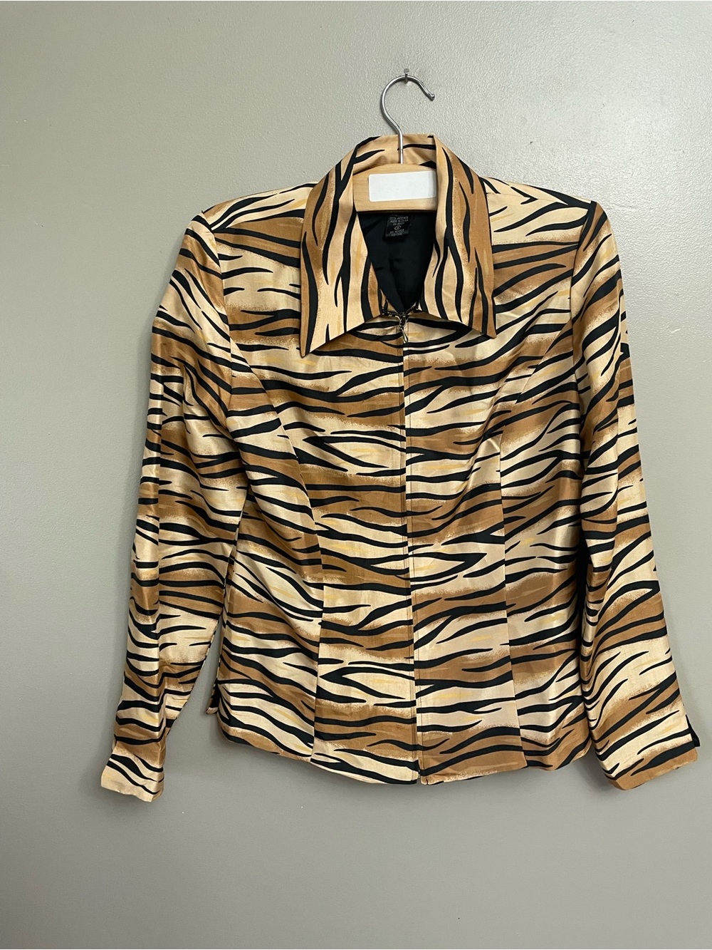 Silkland Womens size 4 Animal Print Tiger Jacket zipper